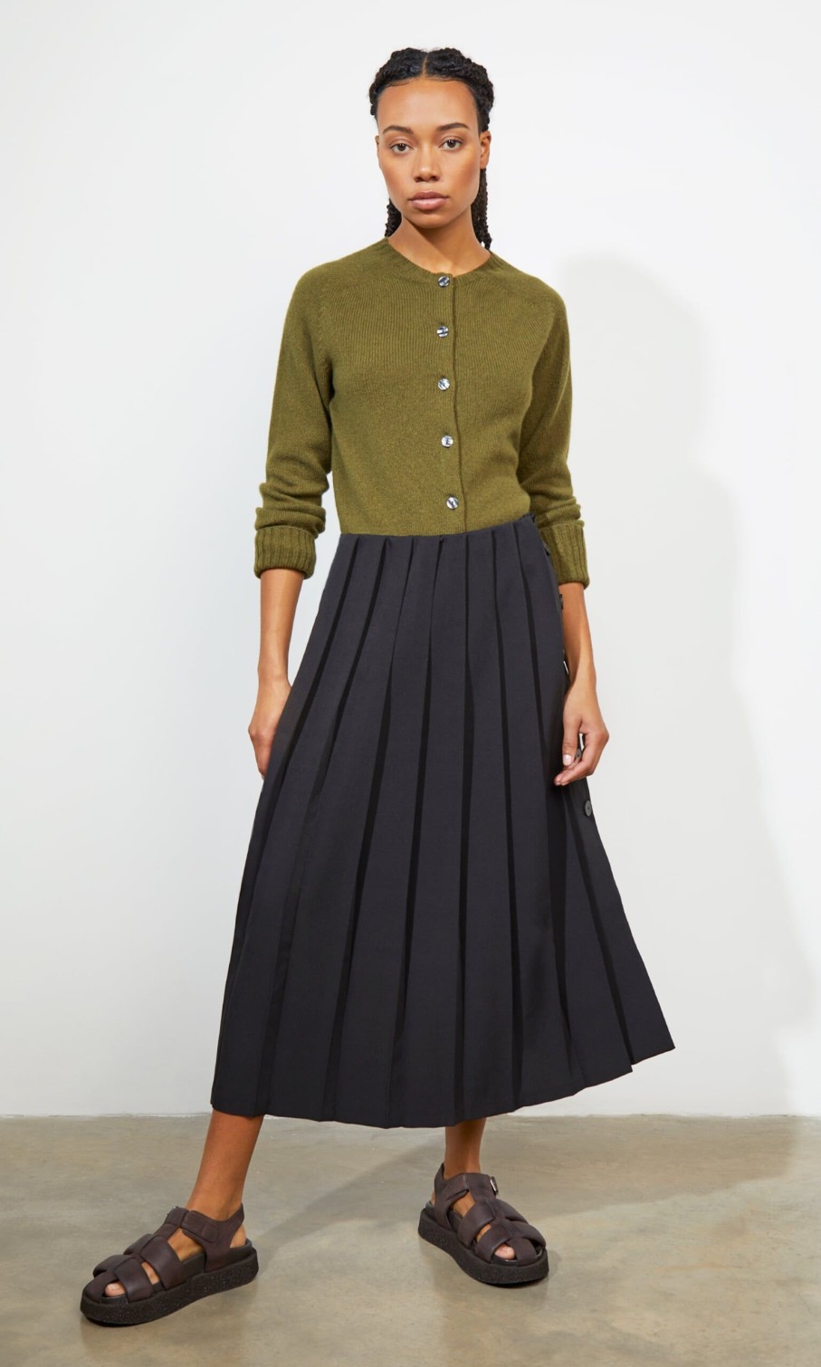 Fashion Plümo Studio | Pleat & Button Skirt