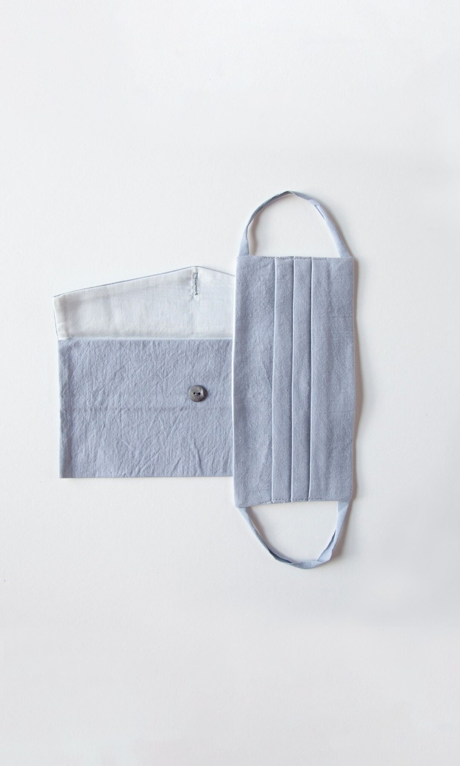 Fashion Plümo | Pleated Face Mask & Pouch - Grey